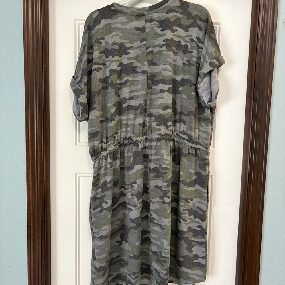 💐SPRING STOCK-UP💐 Casual Camo Dress - Picture 2 of 4